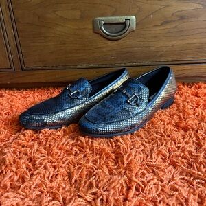 Steve Madden Multi Chrome Reptile Print Loafers, Size 10
